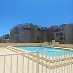Διαμέρισμα Centre Port,piscine Et Parking Sous Terrain